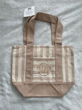 NWT Trader Joe's Striped Market Tote in Light Beige Limited Edition